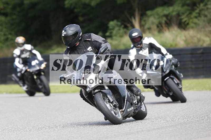 /Archiv-2025/42 07.08.2025 Peter Studer Girls Day ADR/Gruppe blau/76